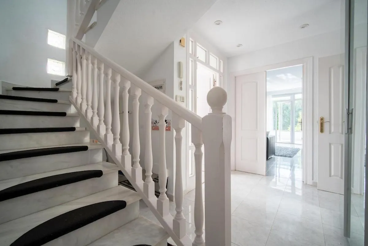 Stunning Townhouse In Los Pacos Fuengirola 0*,  Spain